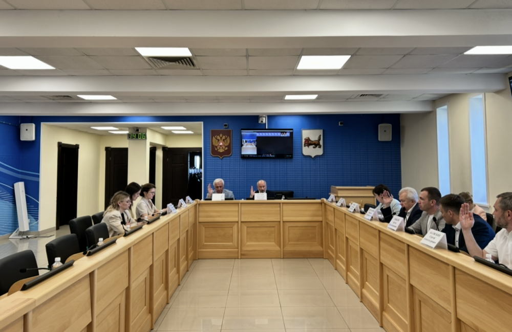 Областные парламентарии выступили с инициативой по привлечению инвестиций и федеральных средств для развития авиасообщения в Приангарье   