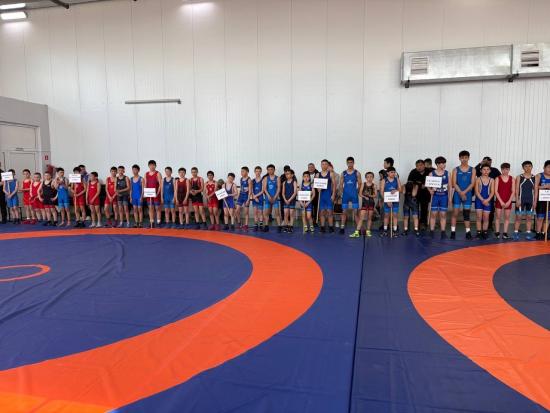 Депутаты ЗС Приангарья поддержали соревнования по силовым видам спорта