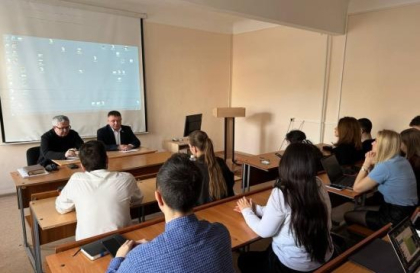 Поддержкой и развитием молодёжных инициатив занимаются областные депутаты