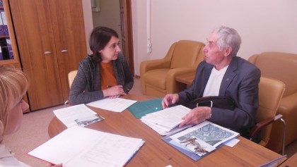 Решить проблему с жильем помогает Наталья Дикусарова водителю троллейбуса из Иркутска 