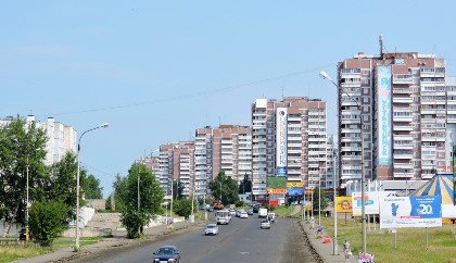 Сергей Брилка поздравил городской суд и межрайонную прокуратуру Усть-Илимска с юбилейными датами