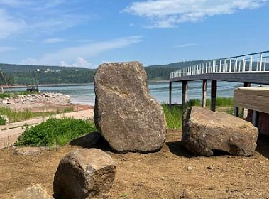 Стелу в память о перекрытии Ангары заложили на Братском водохранилище
