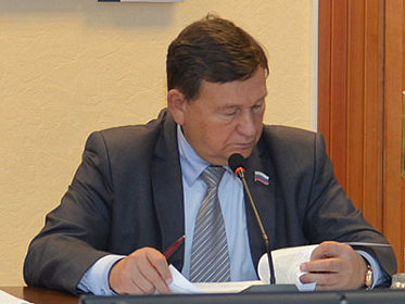 Реализацию законов об отлове безнадзорных животных обсудили совместно с муниципальными образованиями на площадке Заксобрания